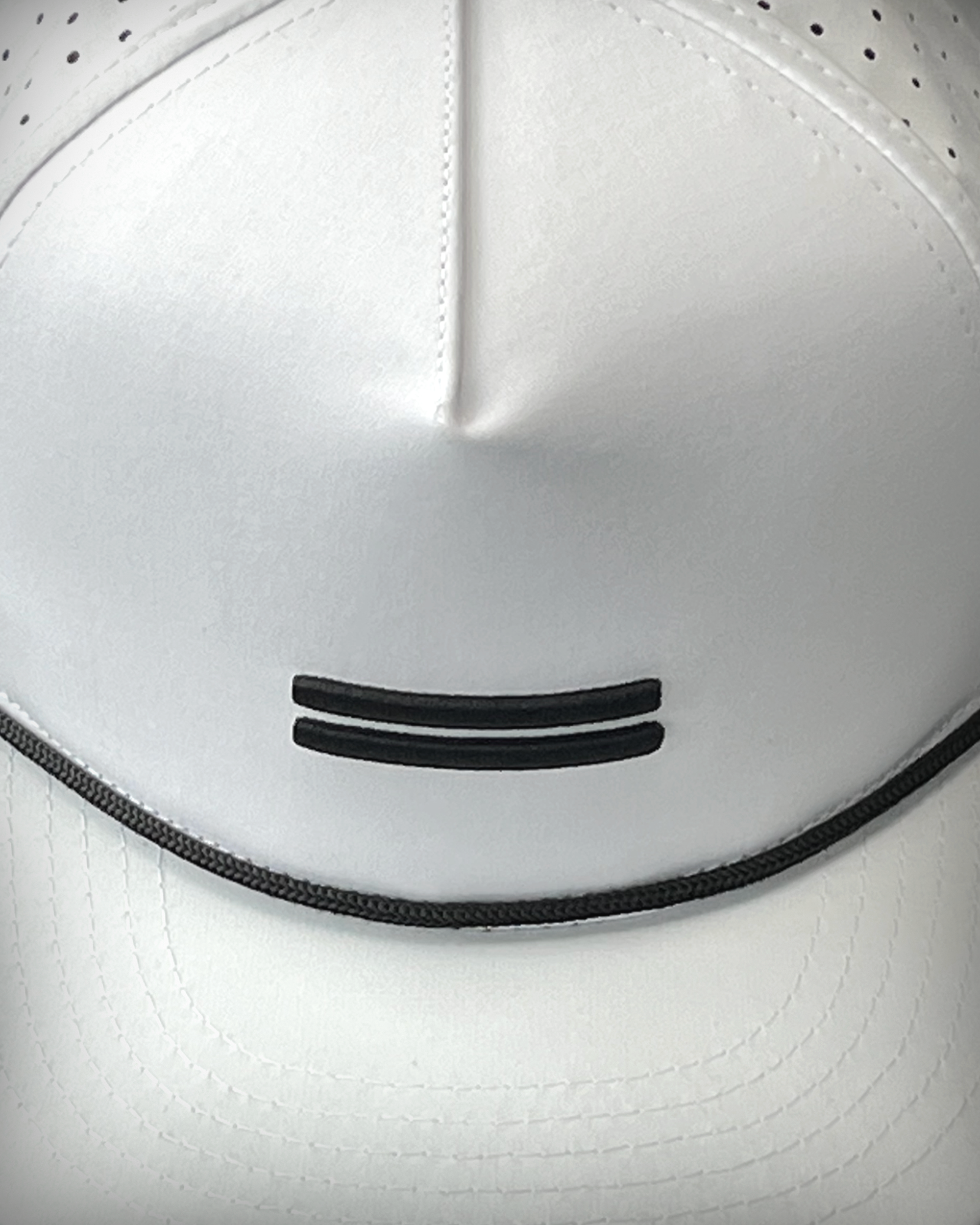 WARSTRIPE LIGHTWEIGHT ROPE SNAPBACK - WHITE