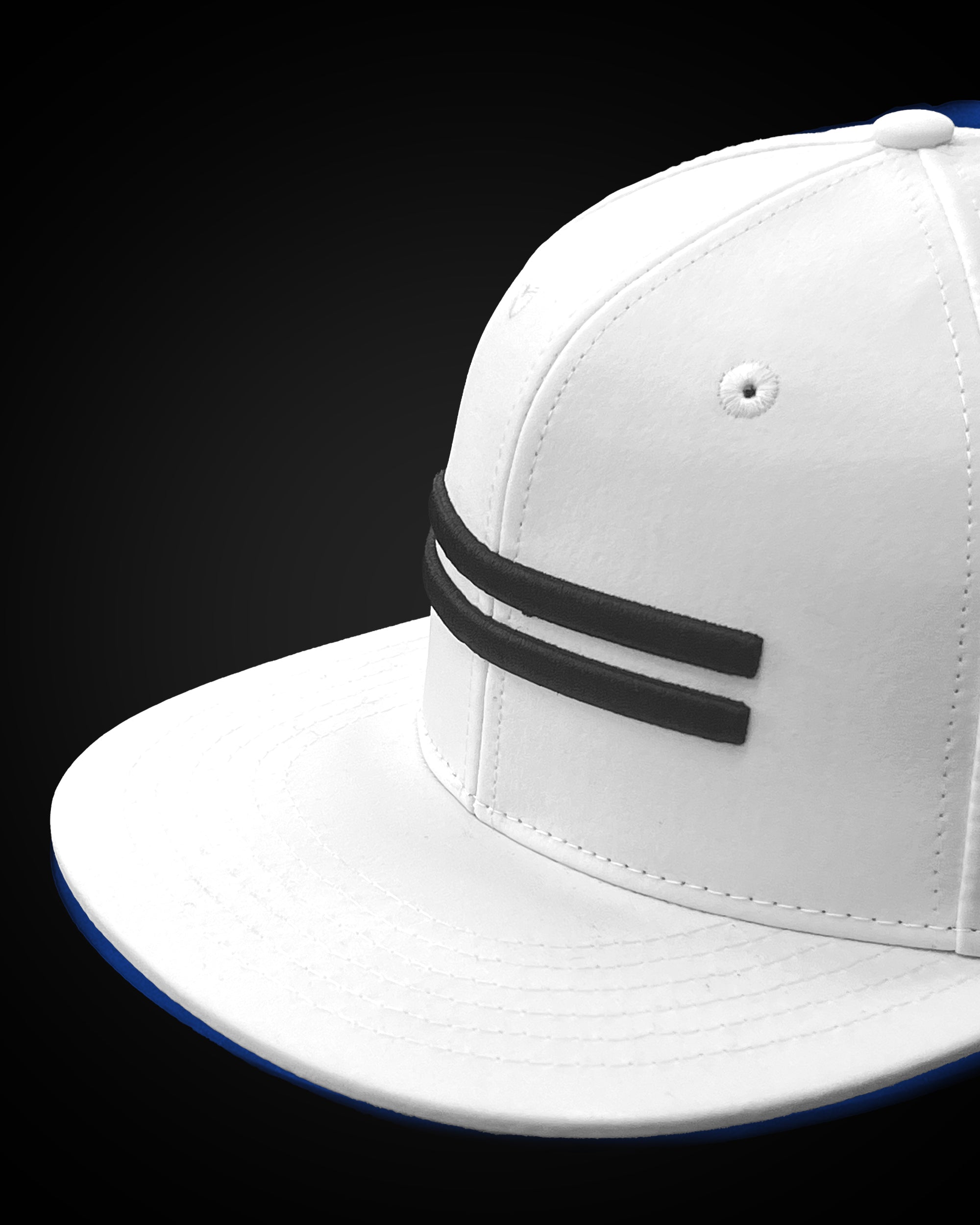 WARSTRIPE LIGHTWEIGHT SNAPBACK - WHITE