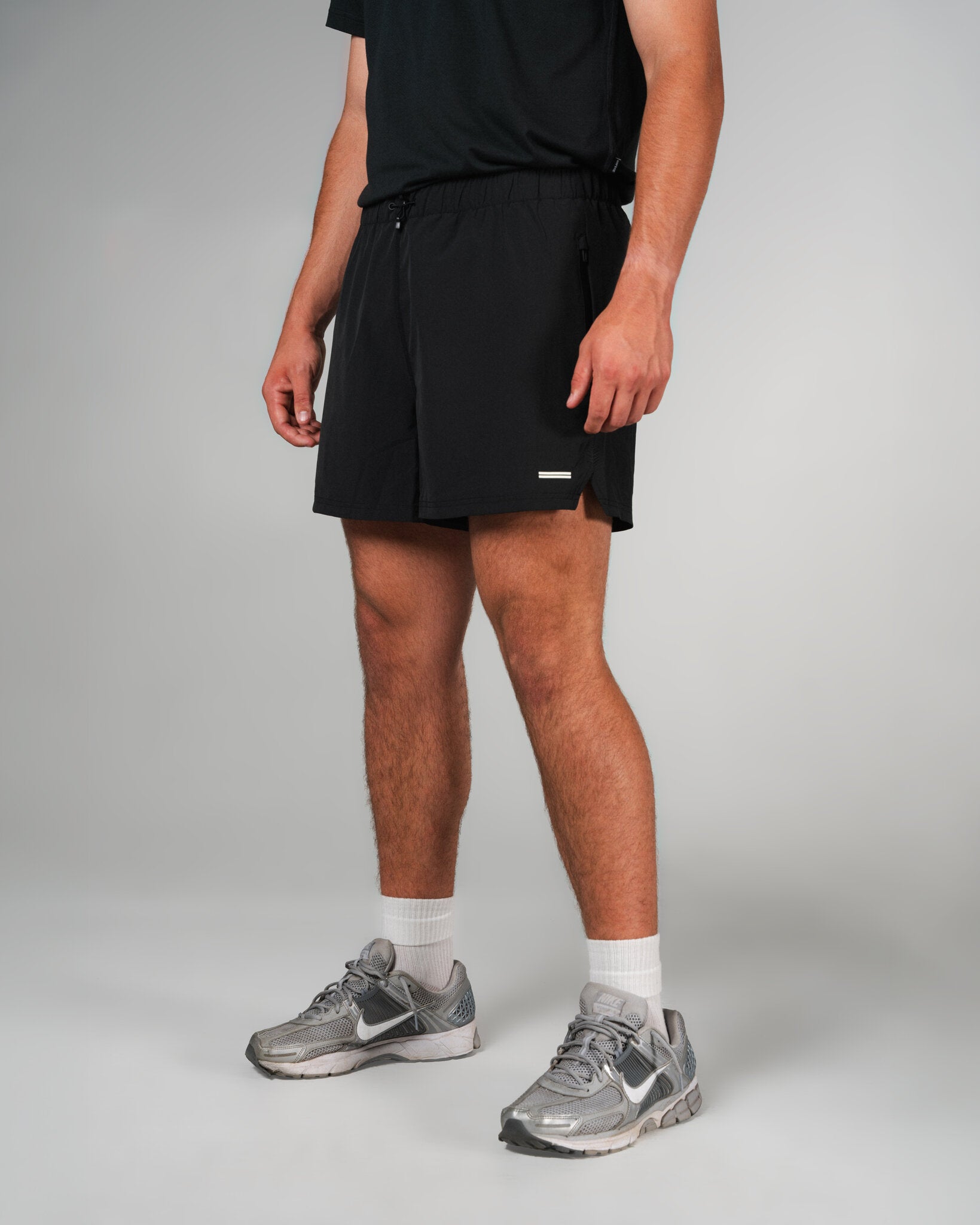 THNDHRT COLLECTION TRAINING APPAREL - PERFORMANCE SHORTS (BLACK)