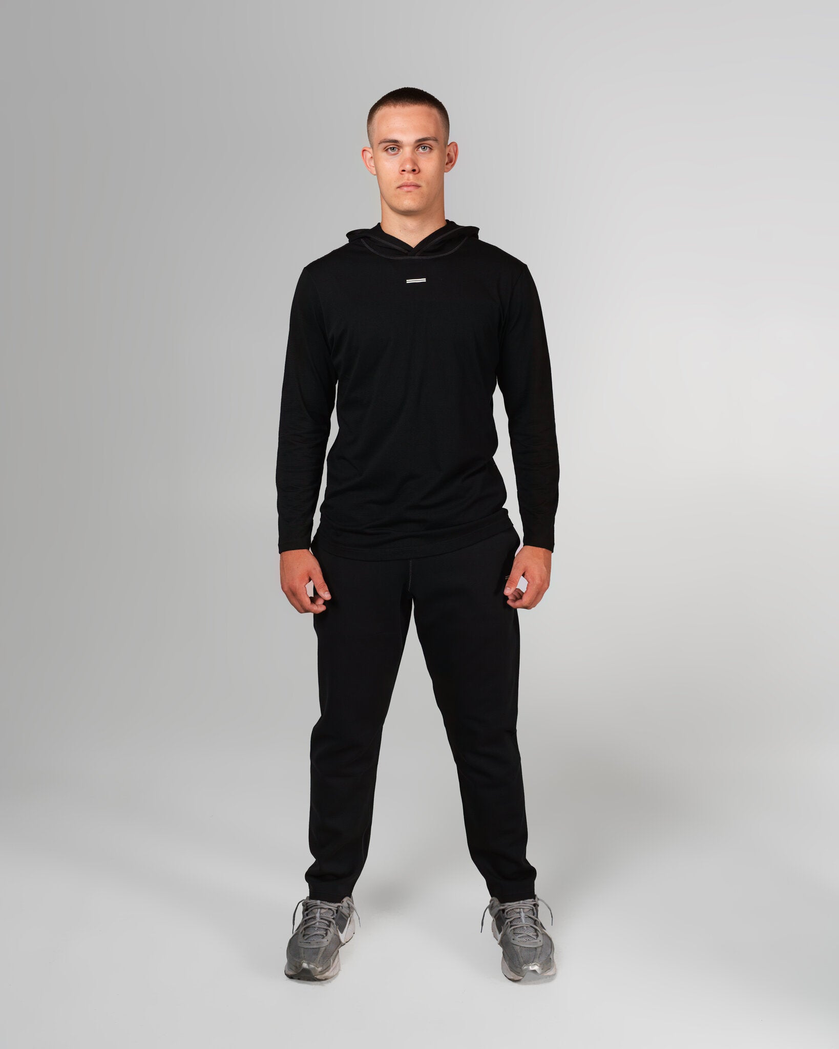 THNDHRT COLLECTION TRAINING APPAREL - HOODED LONG SLEEVE (BLACK)