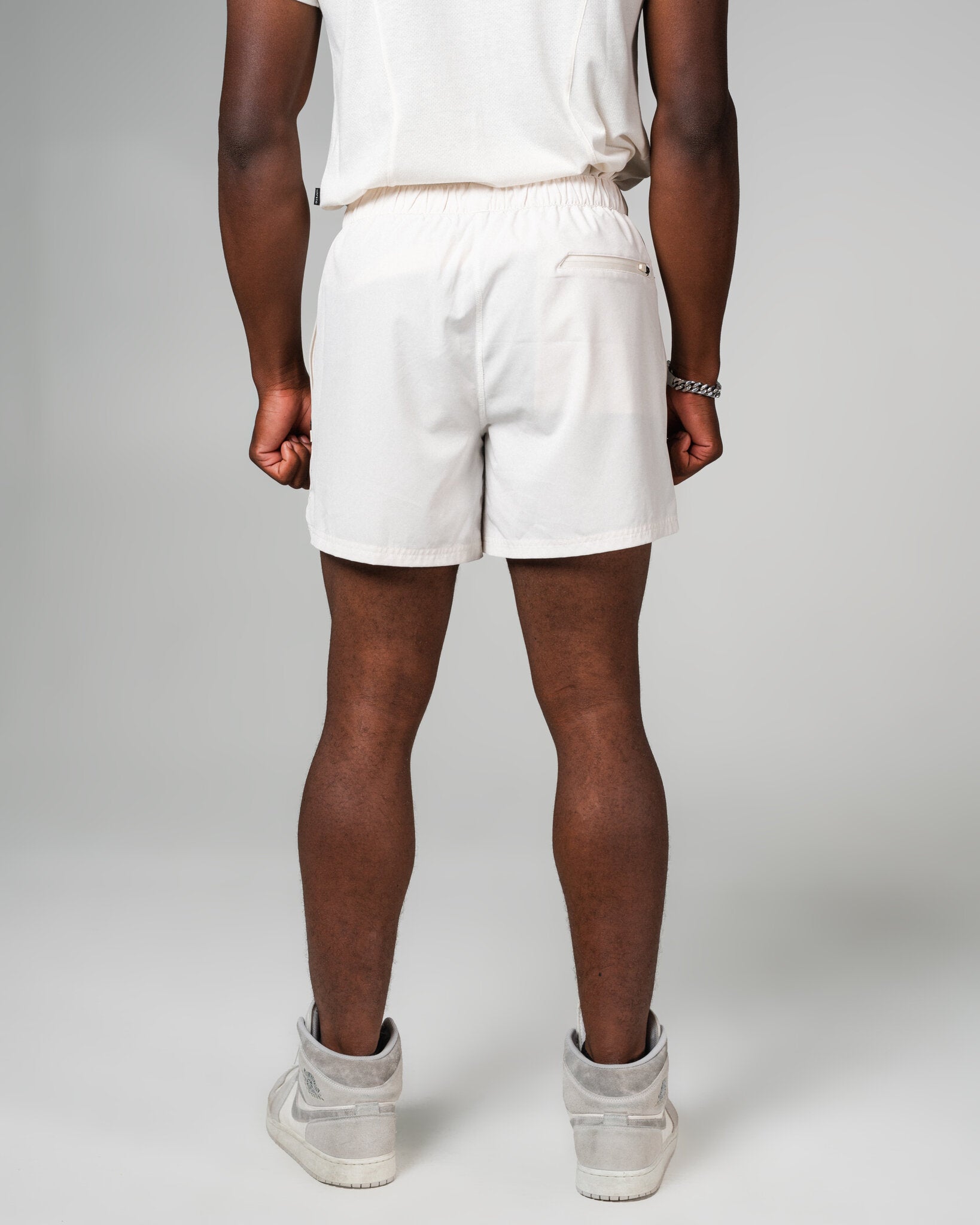 THNDHRT COLLECTION TRAINING APPAREL - PERFORMANCE SHORTS (BONE)