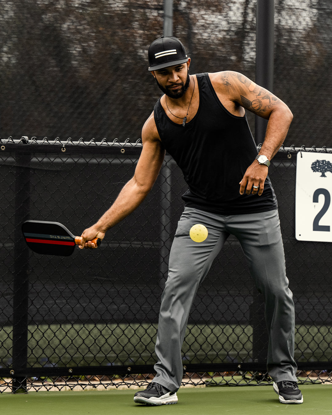 WSPB4 PRO ELONGATED SHAPE | COMPOSITE SURFACE PICKLEBALL PADDLE