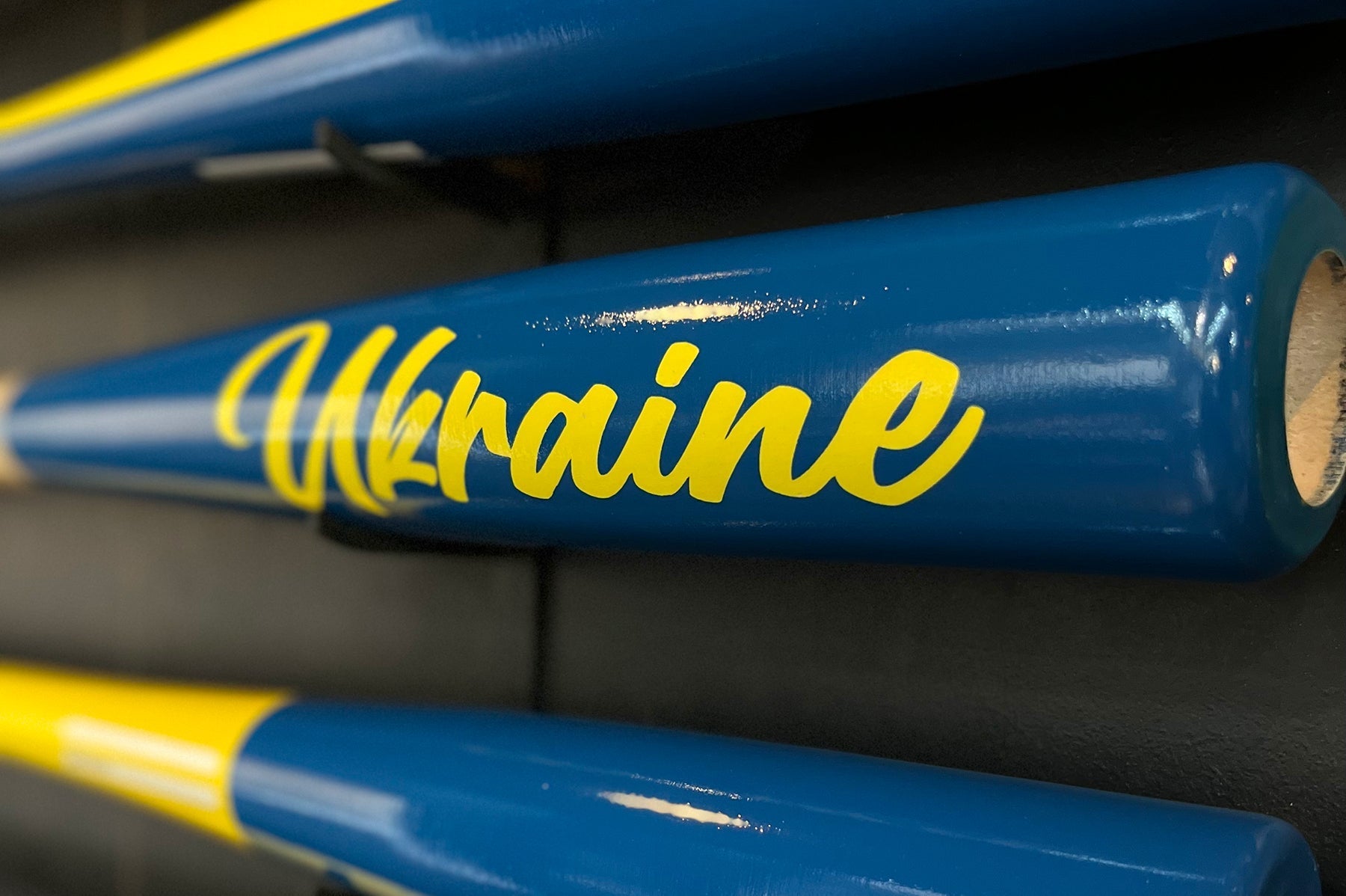 "STAND WITH UKRAINE" FACTORY ARTIST SERIES BAT AUCTION