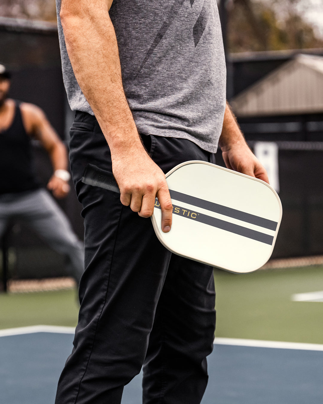 WSPB3E ELITE | STANDARD SHAPE | GRAPHITE SURFACE PICKLEBALL PADDLE