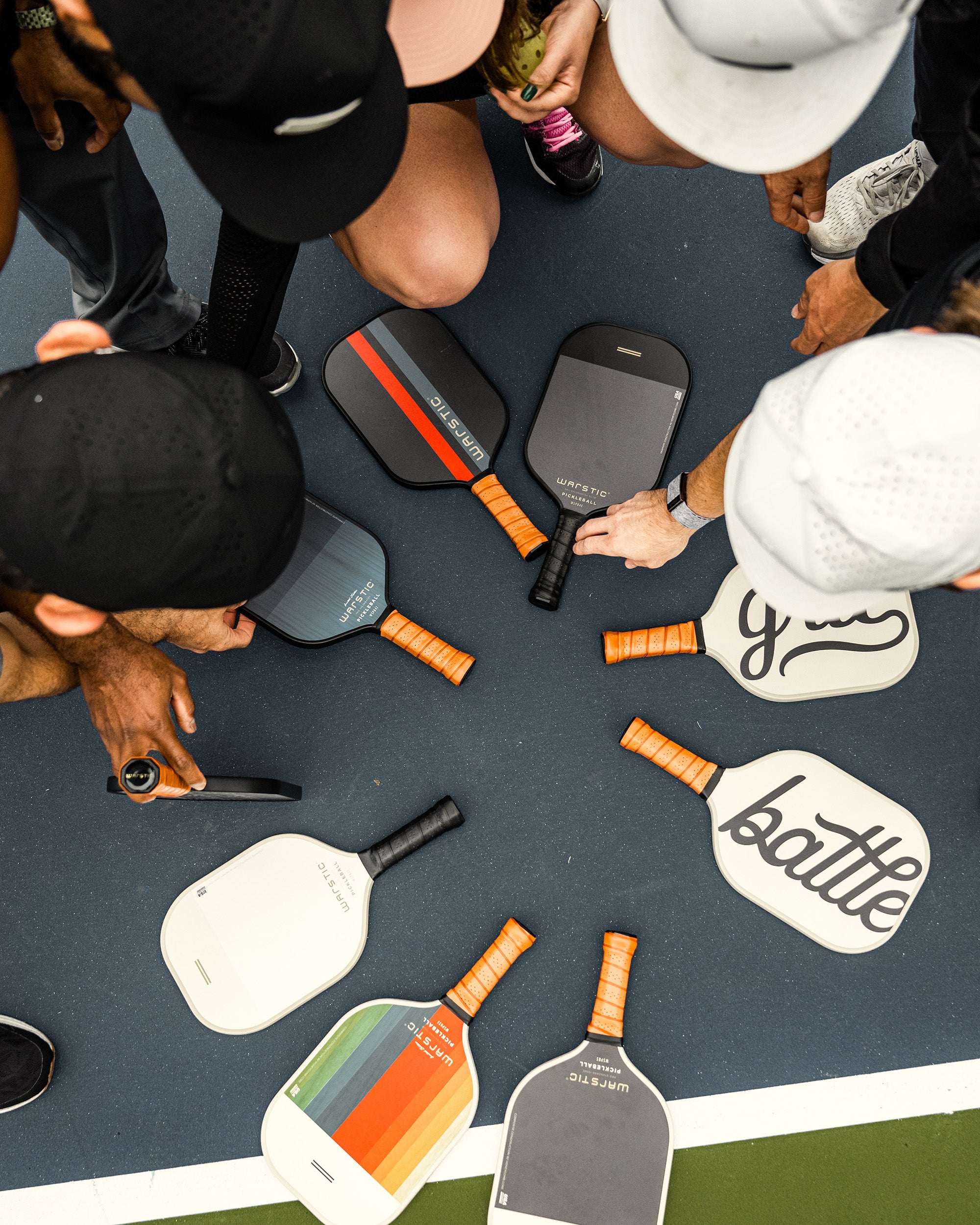 WSPB4 PRO ELONGATED SHAPE | COMPOSITE SURFACE PICKLEBALL PADDLE