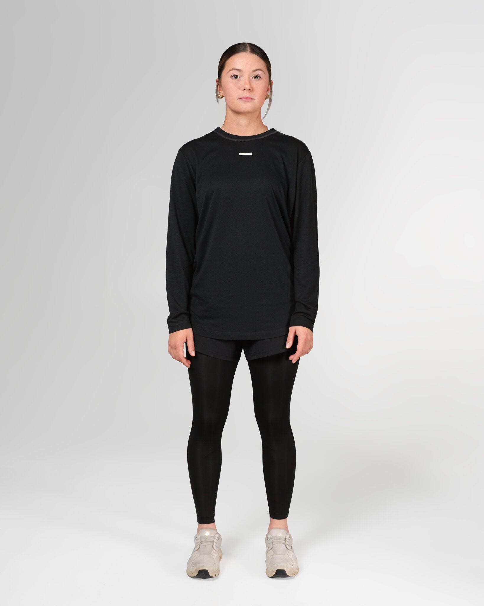 THNDHRT COLLECTION TRAINING APPAREL - PERFORMANCE TIGHTS (BLACK)