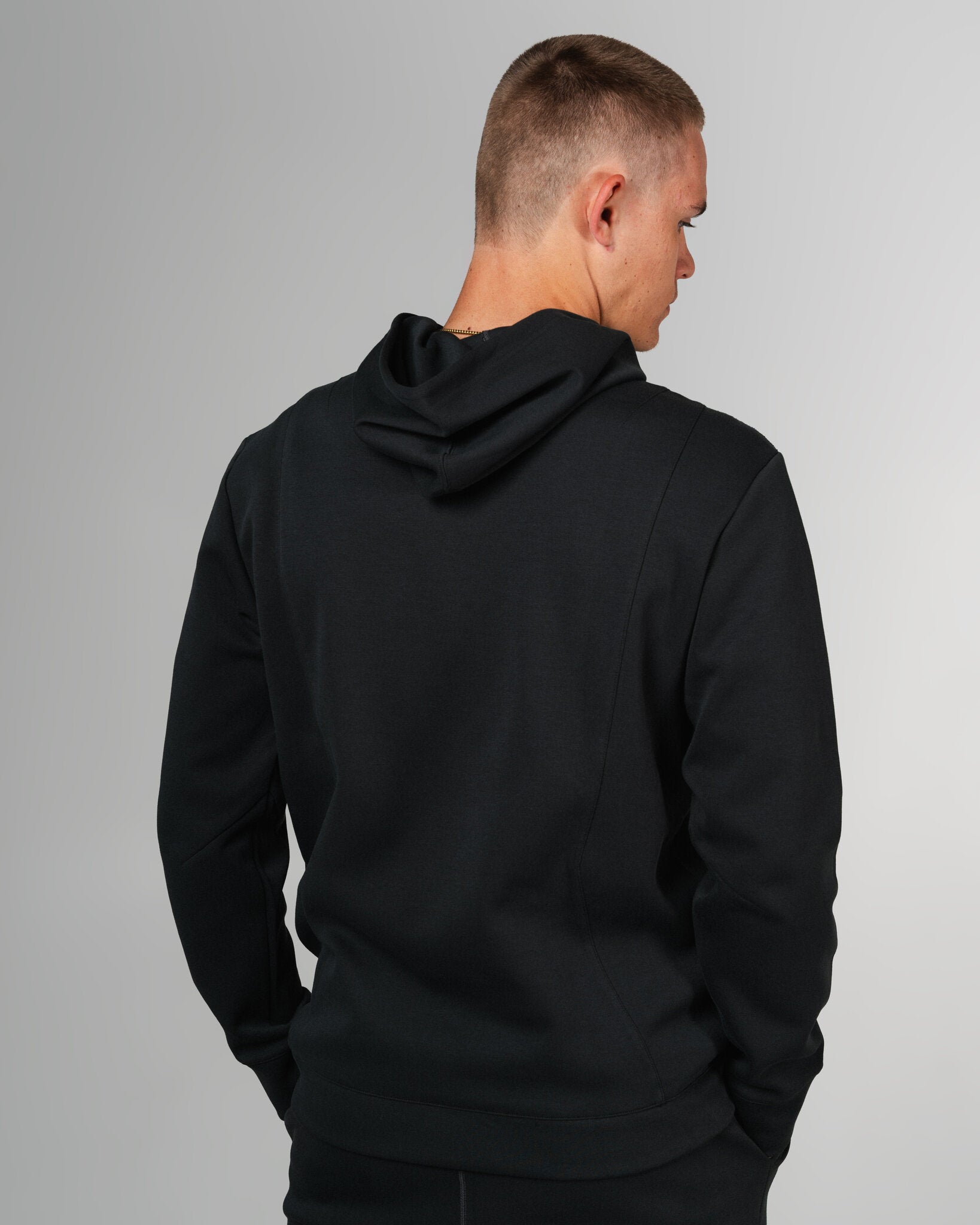 THNDHRT COLLECTION TRAINING APPAREL - HEAVYWEIGHT HOODIE (BLACK)