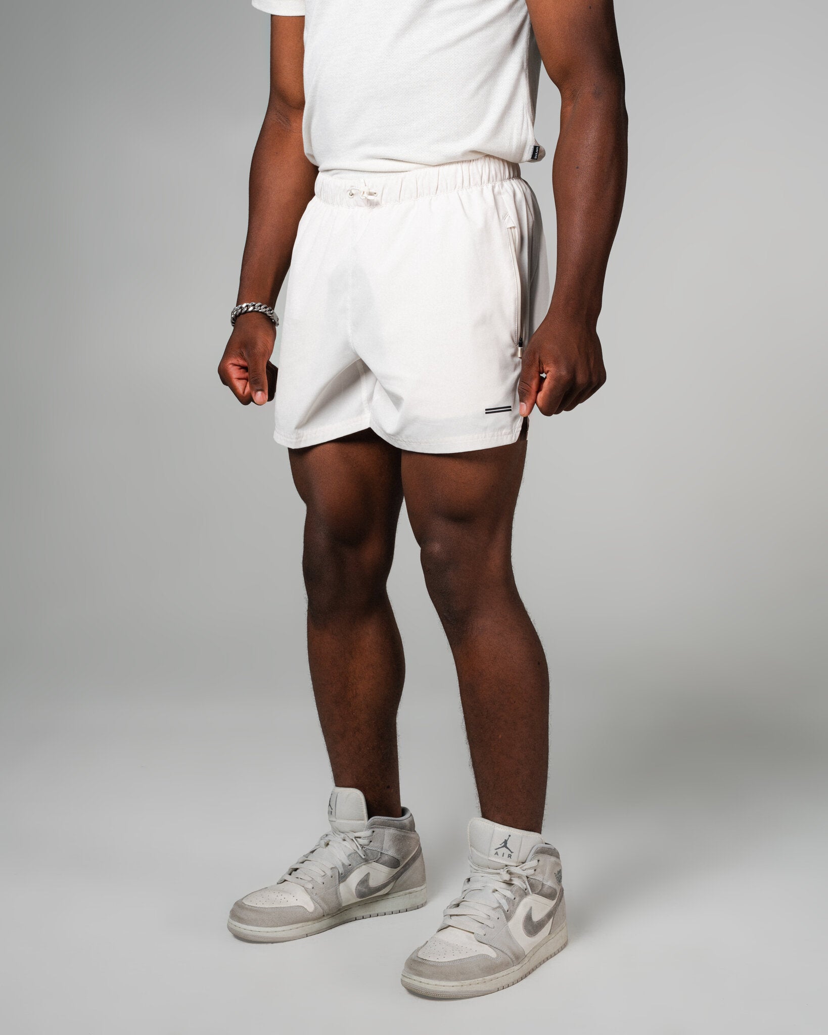THNDHRT COLLECTION TRAINING APPAREL - PERFORMANCE SHORTS (BONE)