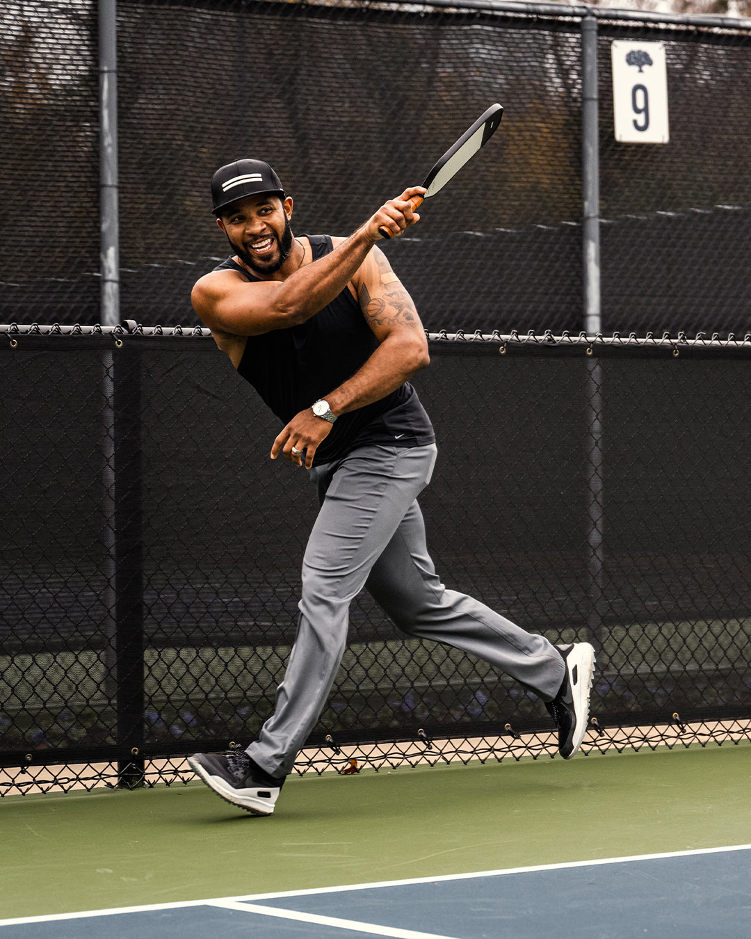 WSPB4 PRO ELONGATED SHAPE | COMPOSITE SURFACE PICKLEBALL PADDLE