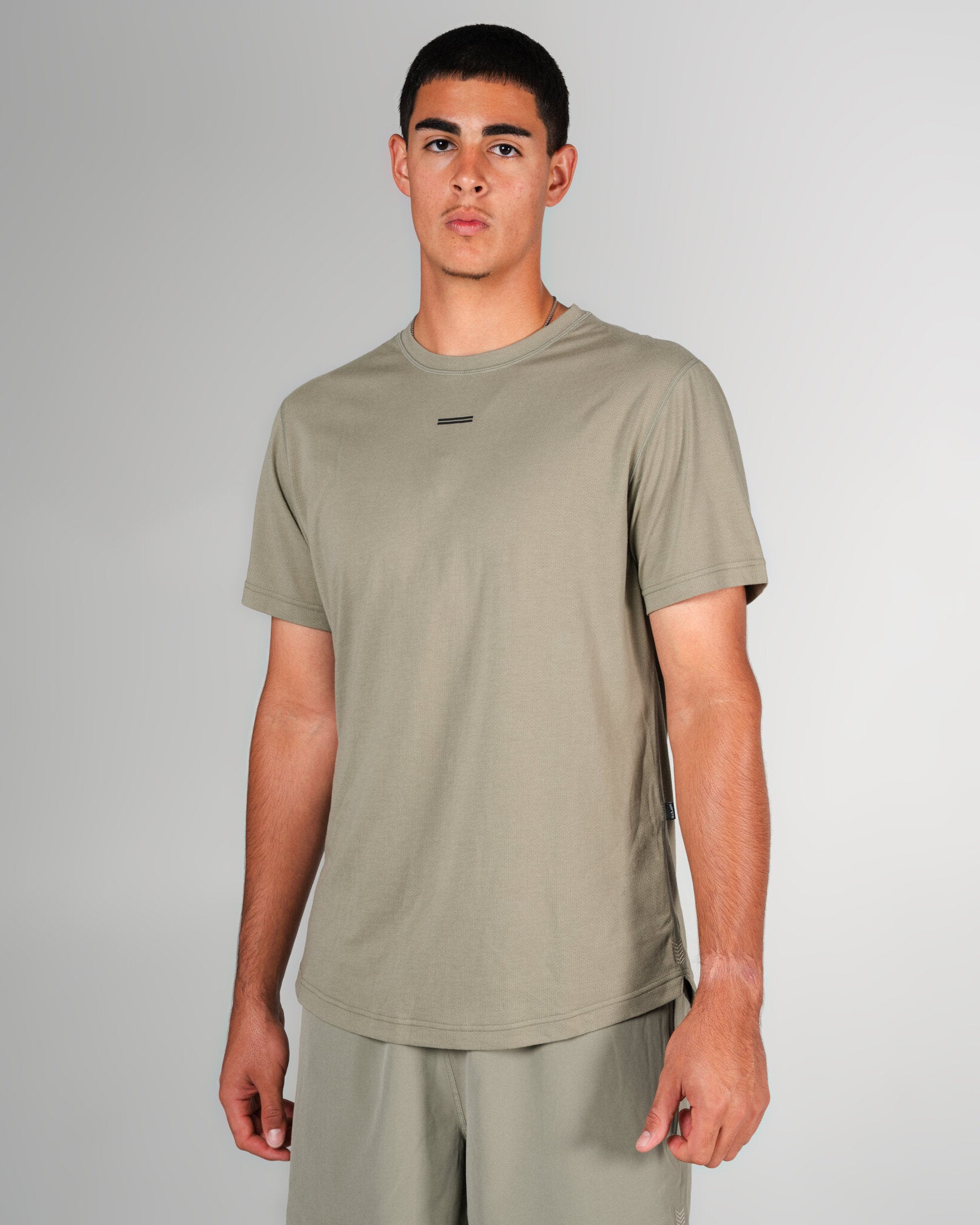 THNDHRT COLLECTION TRAINING APPAREL - SHORT SLEEVE TEE (GRAY)