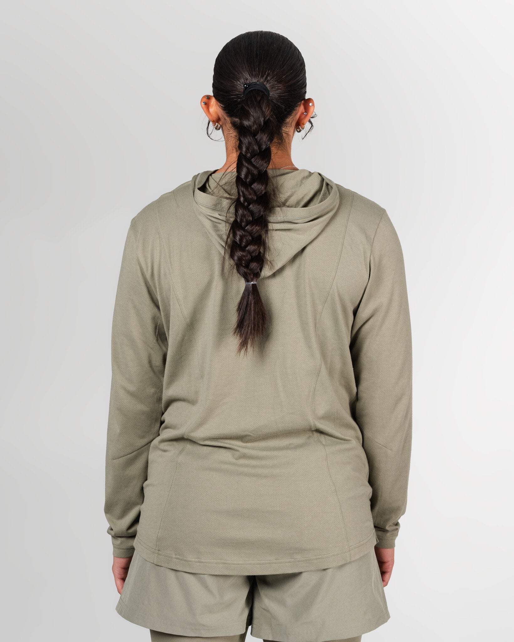 THNDHRT COLLECTION TRAINING APPAREL - HOODED LONG SLEEVE (GRAY)
