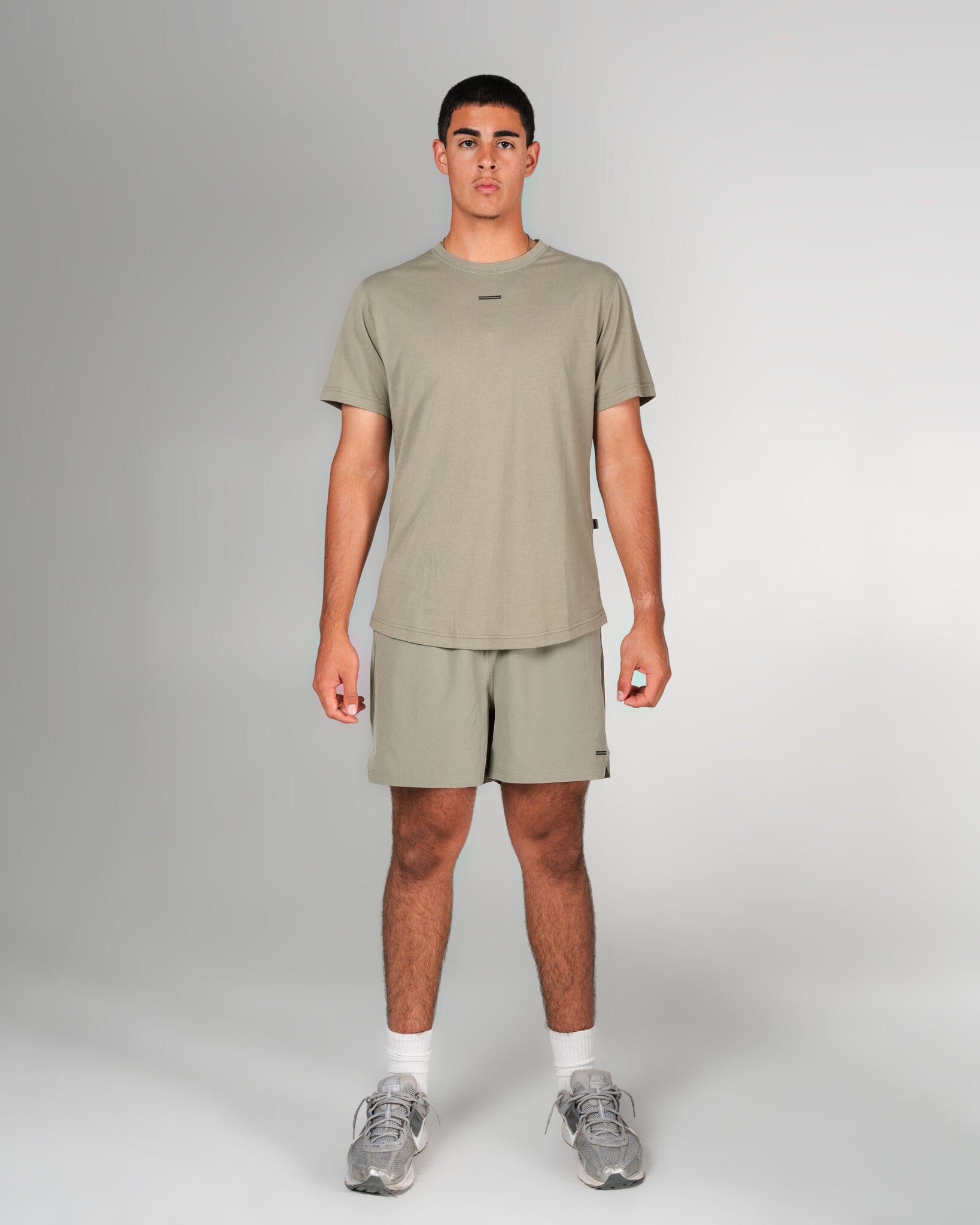 THNDHRT COLLECTION TRAINING APPAREL - SHORT SLEEVE TEE (GRAY)