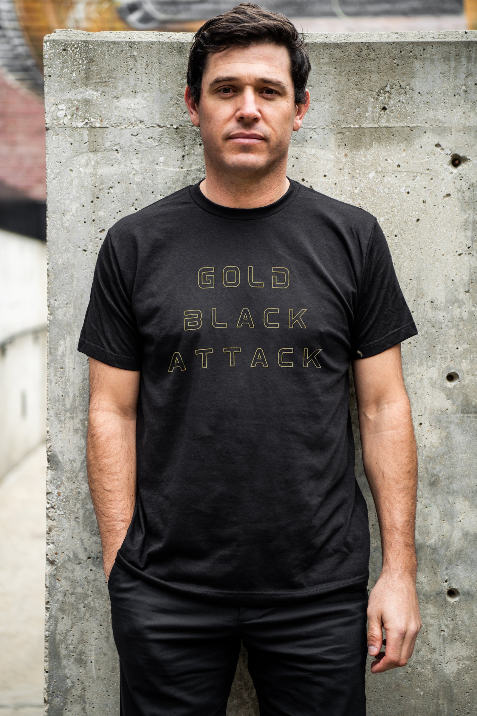 GOLD BLACK ATTACK TEE (BLACK)