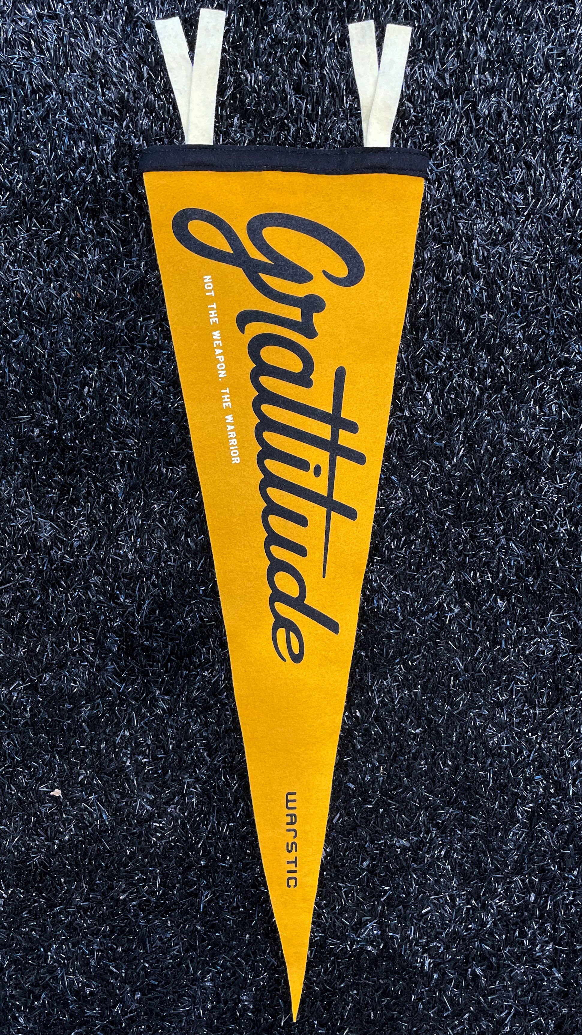 GRATTITUDE PENNANT