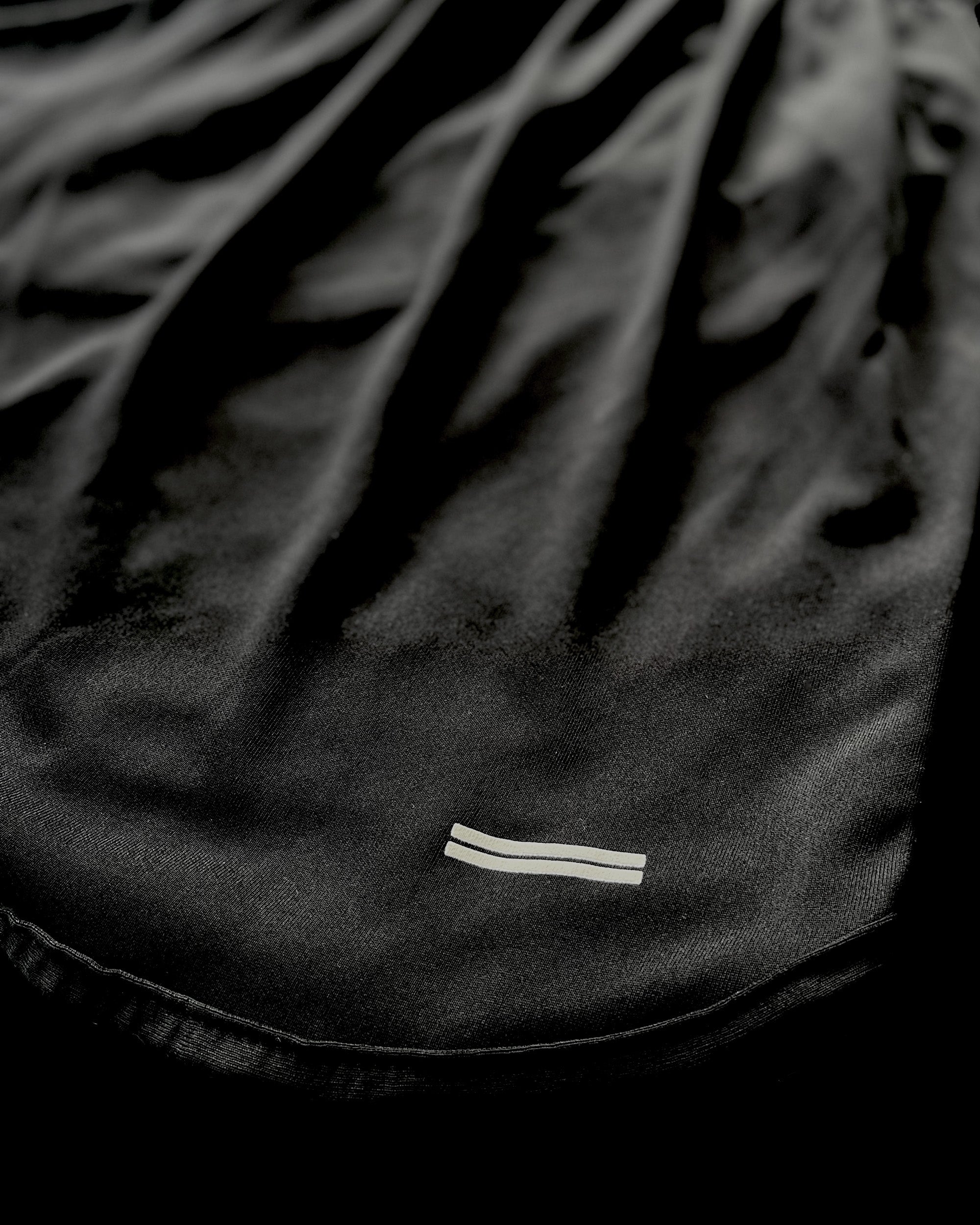 THNDHRT COLLECTION TRAINING APPAREL - RUNNER SHORTS