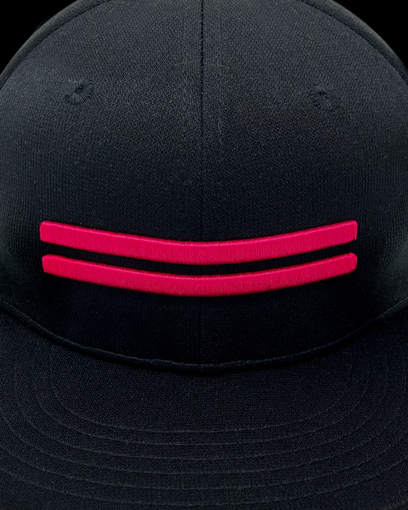 WARSTRIPE FITTED STRETCH - BLACK/PINK